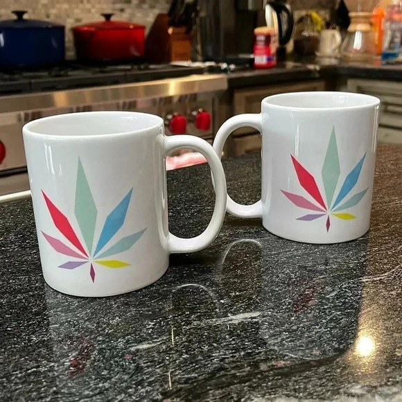 Coffee Mugs Colorful Leaf 420 design ( 2) mugs  NWOT never used - Picture 1 of 4